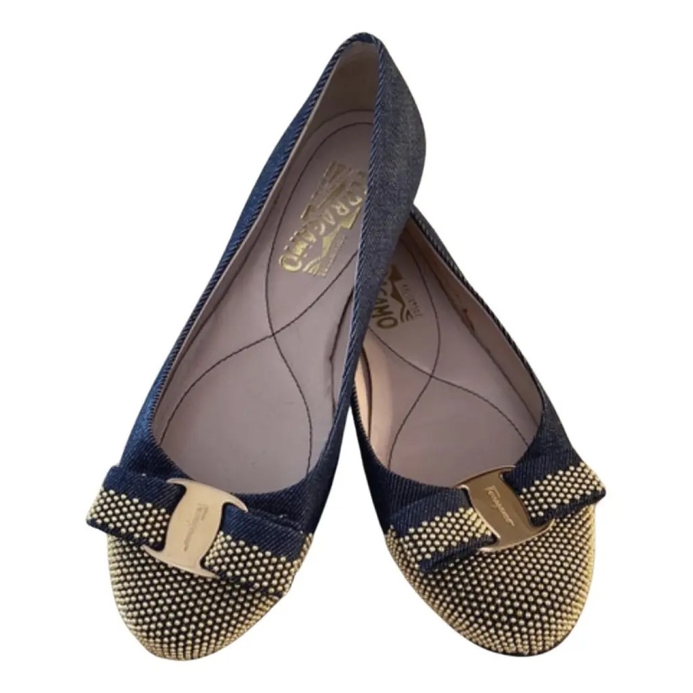 Salvatore Ferragamo authentic jeans and Gold Embellished Flats woman shoes